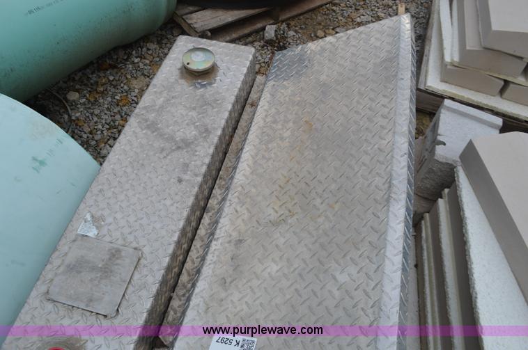 image for item K5297 Fuel tank/toolbox combination