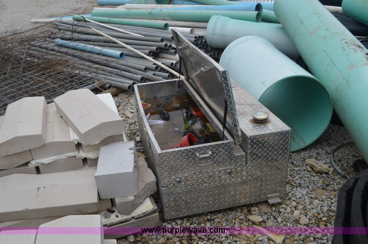 image for item K5297 Fuel tank/toolbox combination