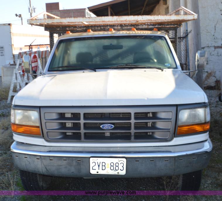 image for item K5298 1997 Ford F350 pickup truck