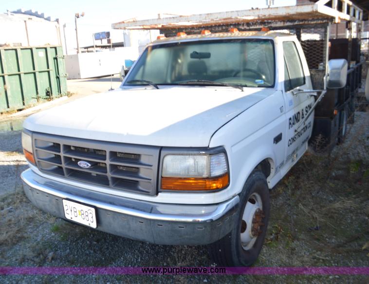 image for item K5298 1997 Ford F350 pickup truck