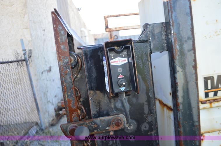 image for item K5298 1997 Ford F350 pickup truck