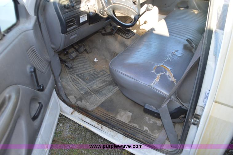 image for item K5298 1997 Ford F350 pickup truck