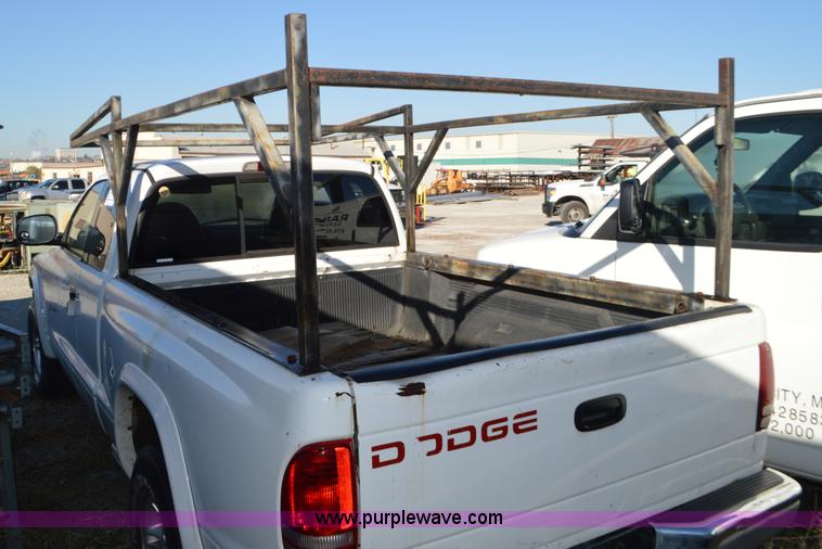 image for item K5300 1998 Dodge Dakota Club Cab pickup truck