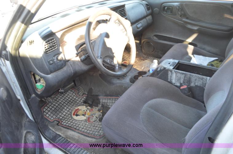 image for item K5300 1998 Dodge Dakota Club Cab pickup truck