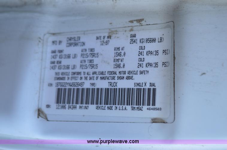 image for item K5300 1998 Dodge Dakota Club Cab pickup truck