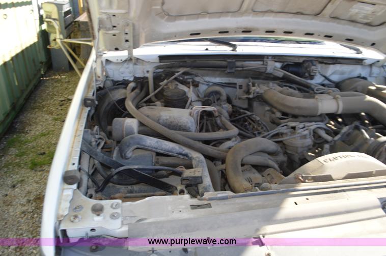 image for item K5301 1995 Ford F350 pickup truck