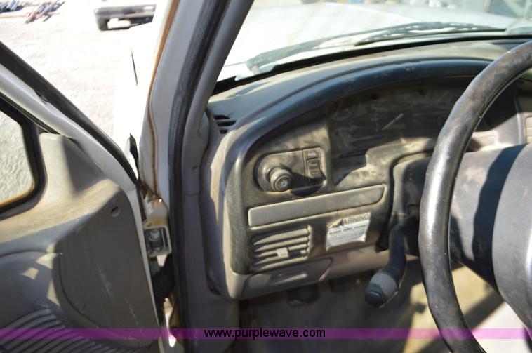 image for item K5301 1995 Ford F350 pickup truck