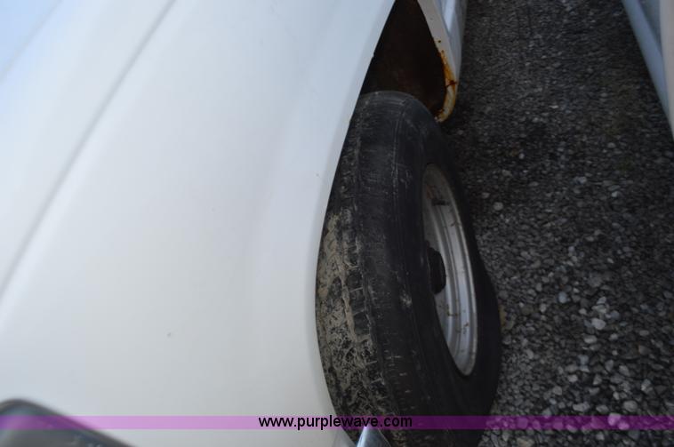 image for item K5302 1996 Chevrolet 1500 pickup truck