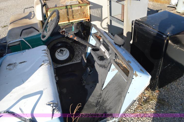 image for item K5306 Ez-go golf cart