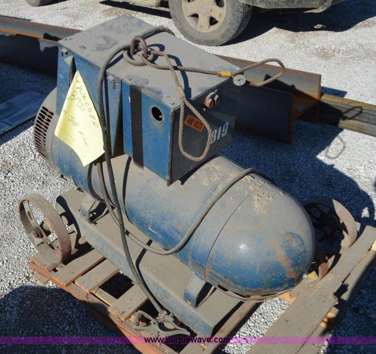 image for item K5307 Lincoln Shieldarc welder