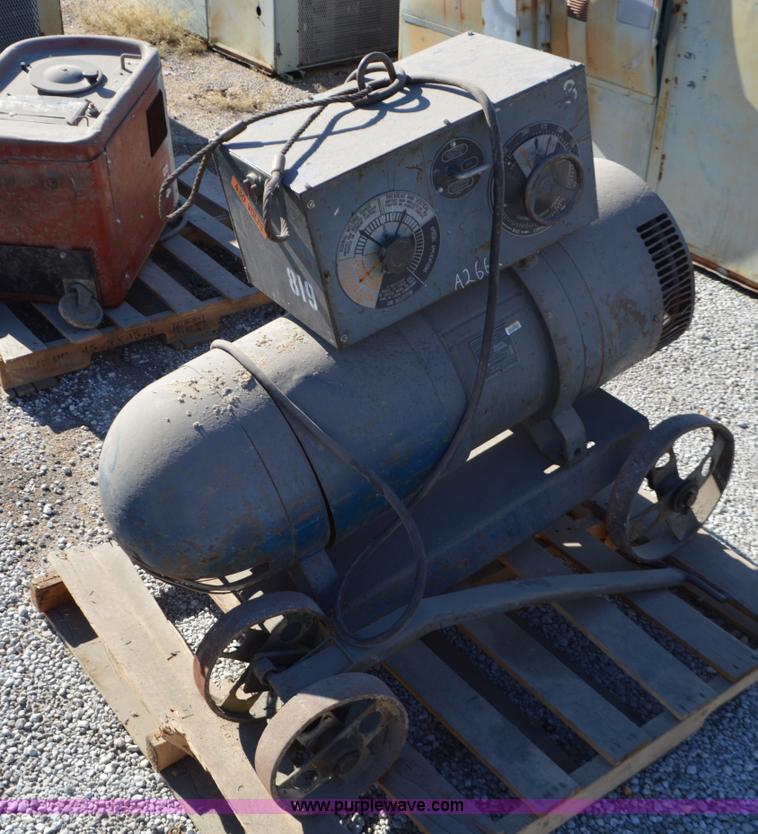 image for item K5307 Lincoln Shieldarc welder