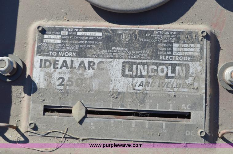image for item K5308 Lincoln Idealarc 250 arc welder