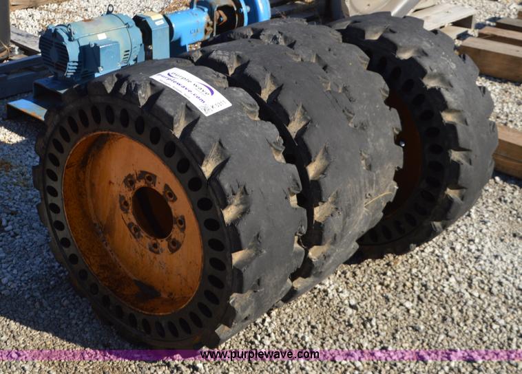 image for item K5311 (4) 12-16.5 skid steer tires