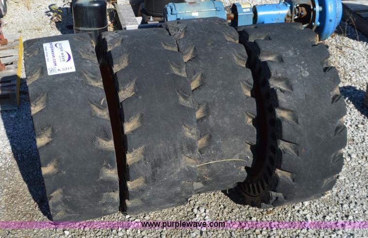 image for item K5311 (4) 12-16.5 skid steer tires