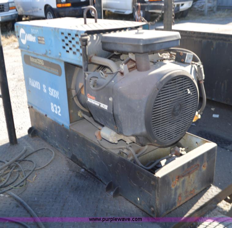 image for item K5314 Miller Bobcat 225G welder/generator
