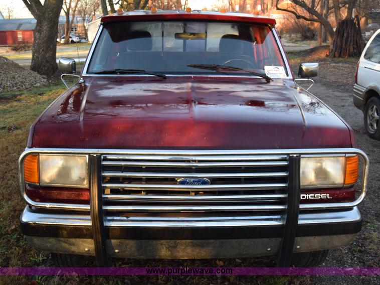 image for item L1018 1989 Ford F350 Crew Cab pickup truck
