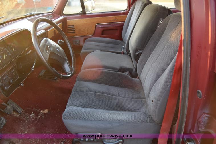 image for item L1018 1989 Ford F350 Crew Cab pickup truck