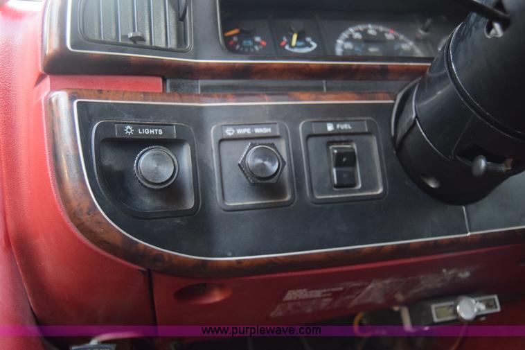 image for item L1018 1989 Ford F350 Crew Cab pickup truck