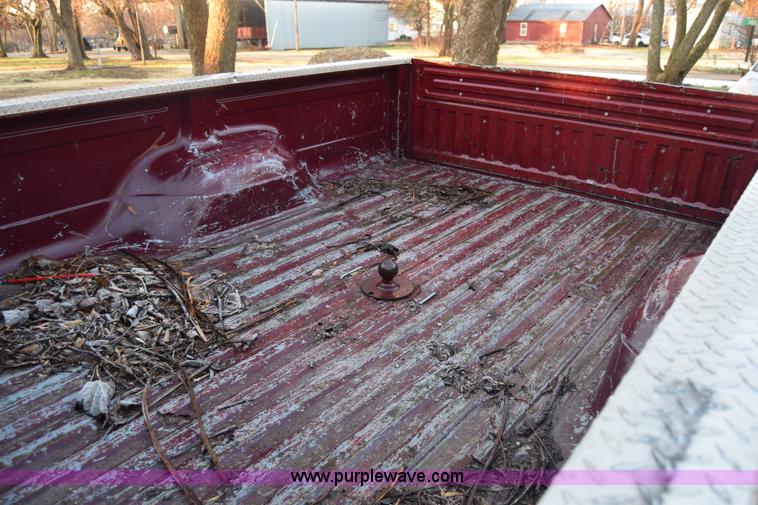 image for item L1018 1989 Ford F350 Crew Cab pickup truck