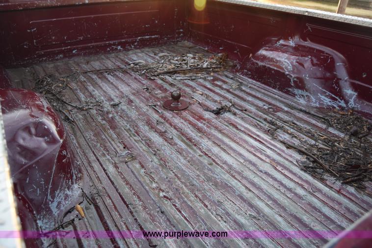 image for item L1018 1989 Ford F350 Crew Cab pickup truck