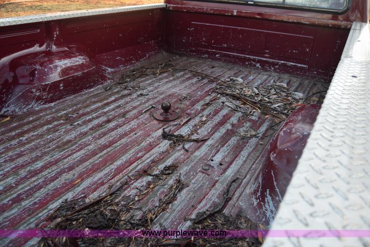 image for item L1018 1989 Ford F350 Crew Cab pickup truck