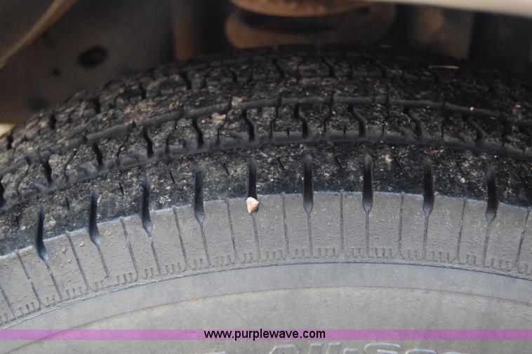 image for item L1018 1989 Ford F350 Crew Cab pickup truck