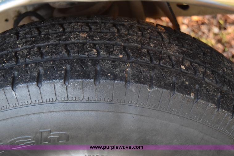 image for item L1018 1989 Ford F350 Crew Cab pickup truck