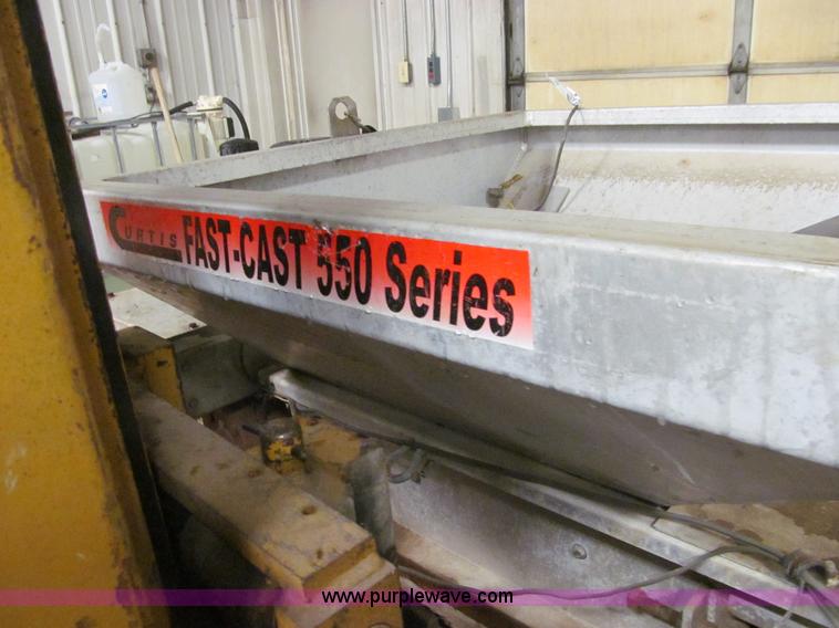 image for item L1860 Curtis Fast-Cast 550 Series spreader