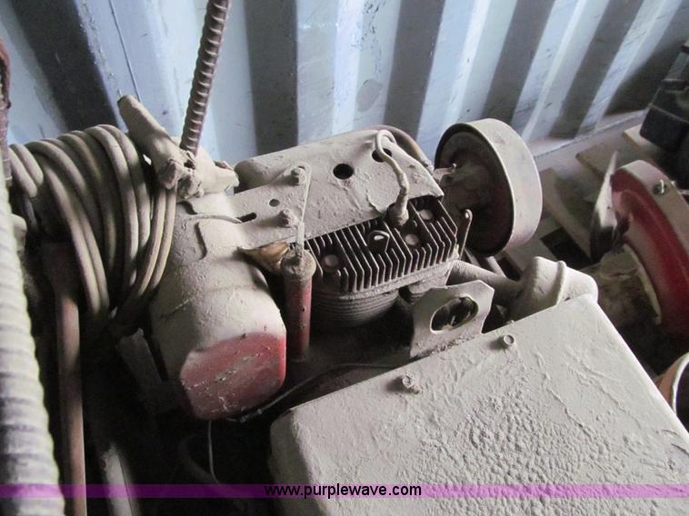 image for item L1862 Miller Roughneck 1E power pack welder/generator