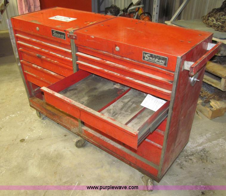 image for item L1867 Snap On toolbox