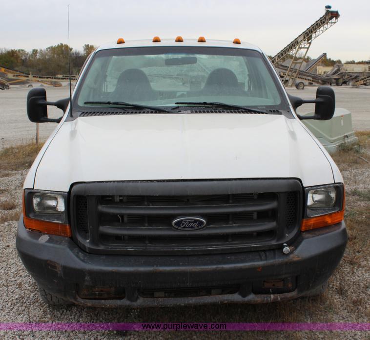 image for item L2350 1999 Ford F350 Super Duty flatbed pickup truck