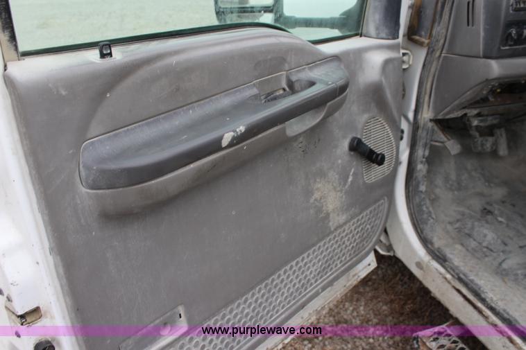 image for item L2350 1999 Ford F350 Super Duty flatbed pickup truck