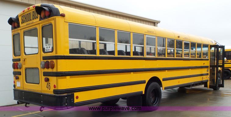 image for item L3574 2006 International 3000 bus