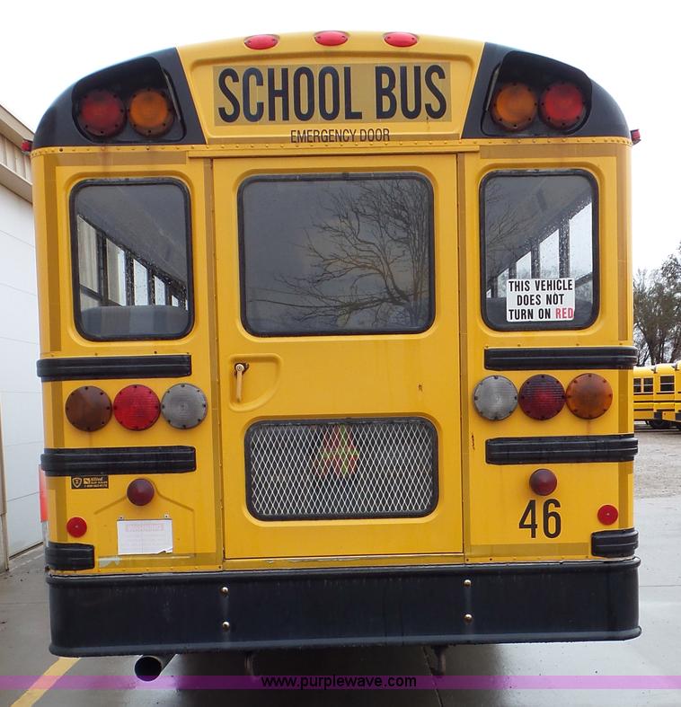 image for item L3574 2006 International 3000 bus