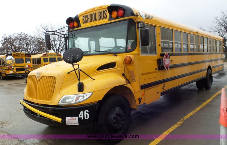 image for item L3574 2006 International 3000 bus