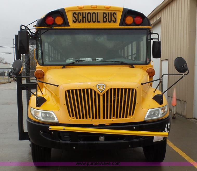 image for item L3574 2006 International 3000 bus