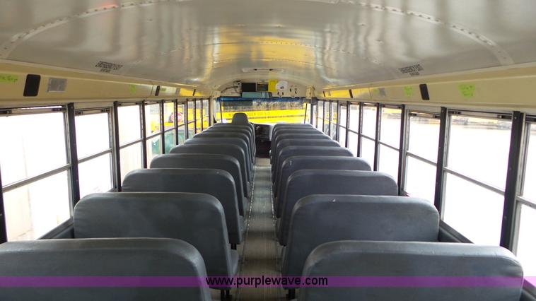 image for item L3574 2006 International 3000 bus