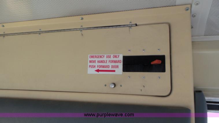 image for item L3574 2006 International 3000 bus