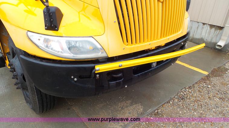 image for item L3574 2006 International 3000 bus