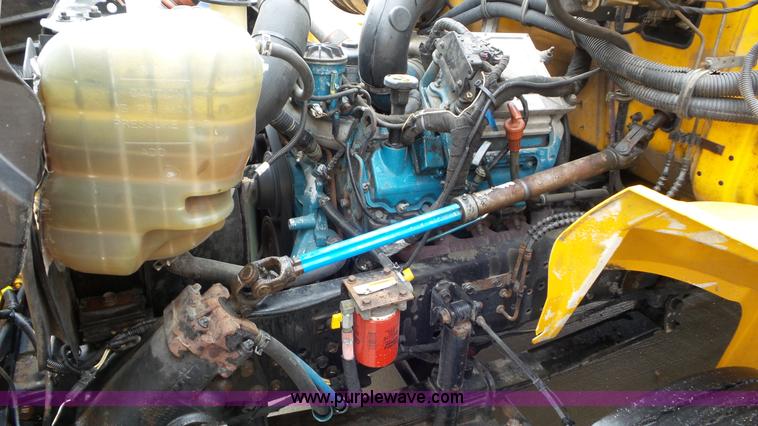 image for item L3574 2006 International 3000 bus