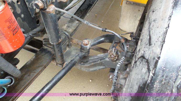 image for item L3574 2006 International 3000 bus