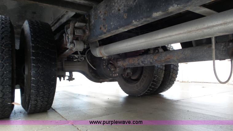 image for item L3574 2006 International 3000 bus