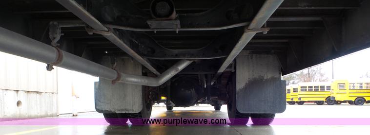 image for item L3574 2006 International 3000 bus