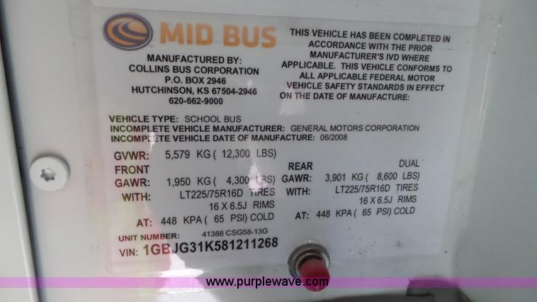 image for item L3575 2008 Chevrolet Express 3500 mid bus