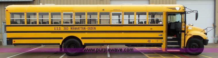 image for item L3577 2006 International 3000 bus