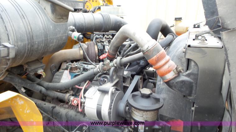 image for item L3577 2006 International 3000 bus