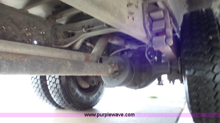 image for item L3577 2006 International 3000 bus