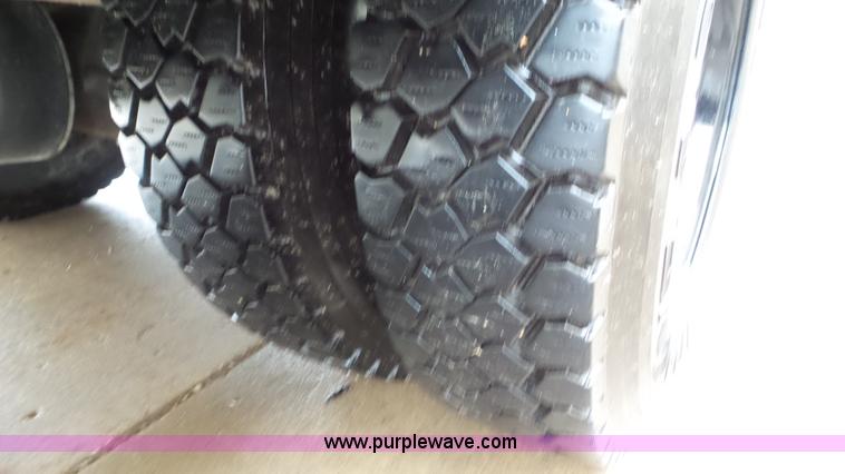 image for item L3577 2006 International 3000 bus