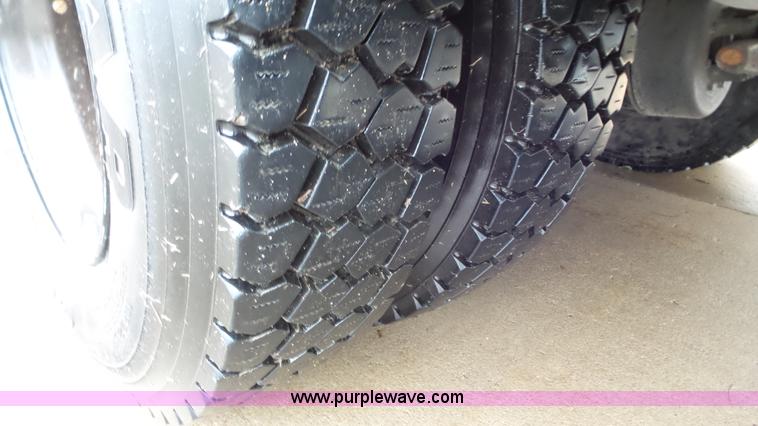 image for item L3577 2006 International 3000 bus