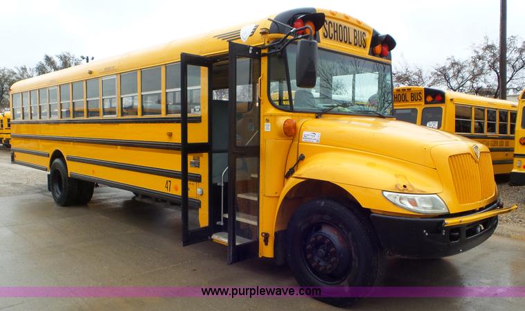 image for item L3579 2006 International 3000 bus